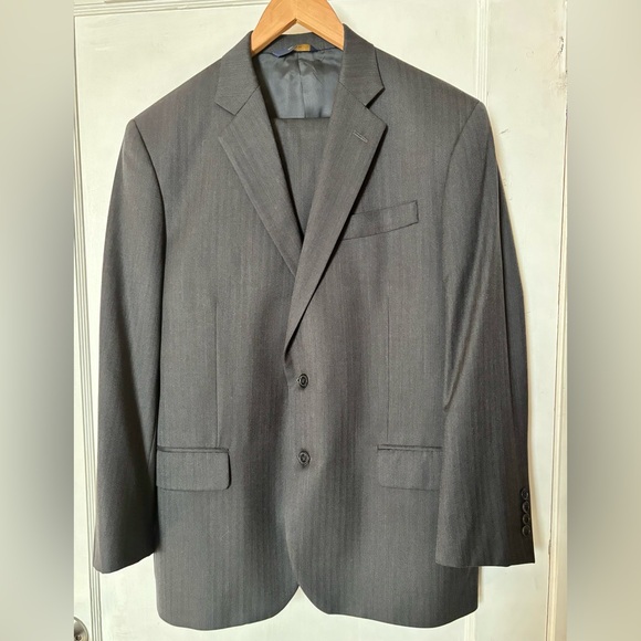 Brooks Brothers 1818 Collection Madison fit Suit Jacket with Pants. Sz 42S/37W
